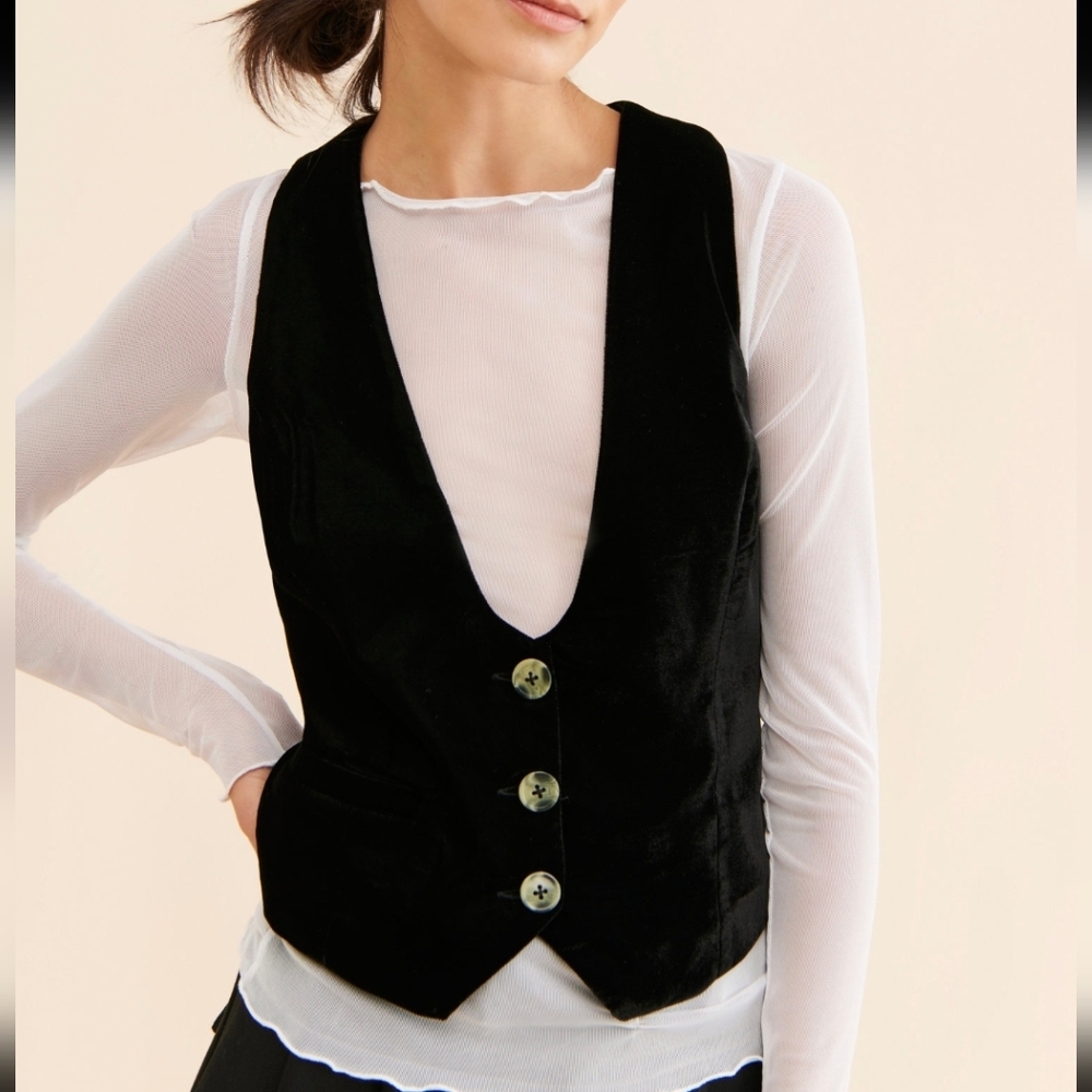 Free People NWOT Libby Black Velvet Vest sz XS